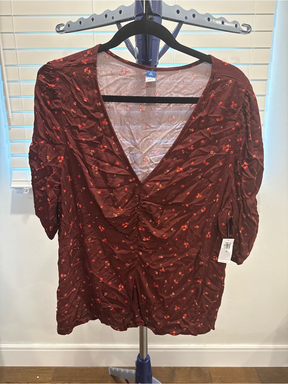 Old Navy Burgundy Floral V-Neck Ruched Blouse
